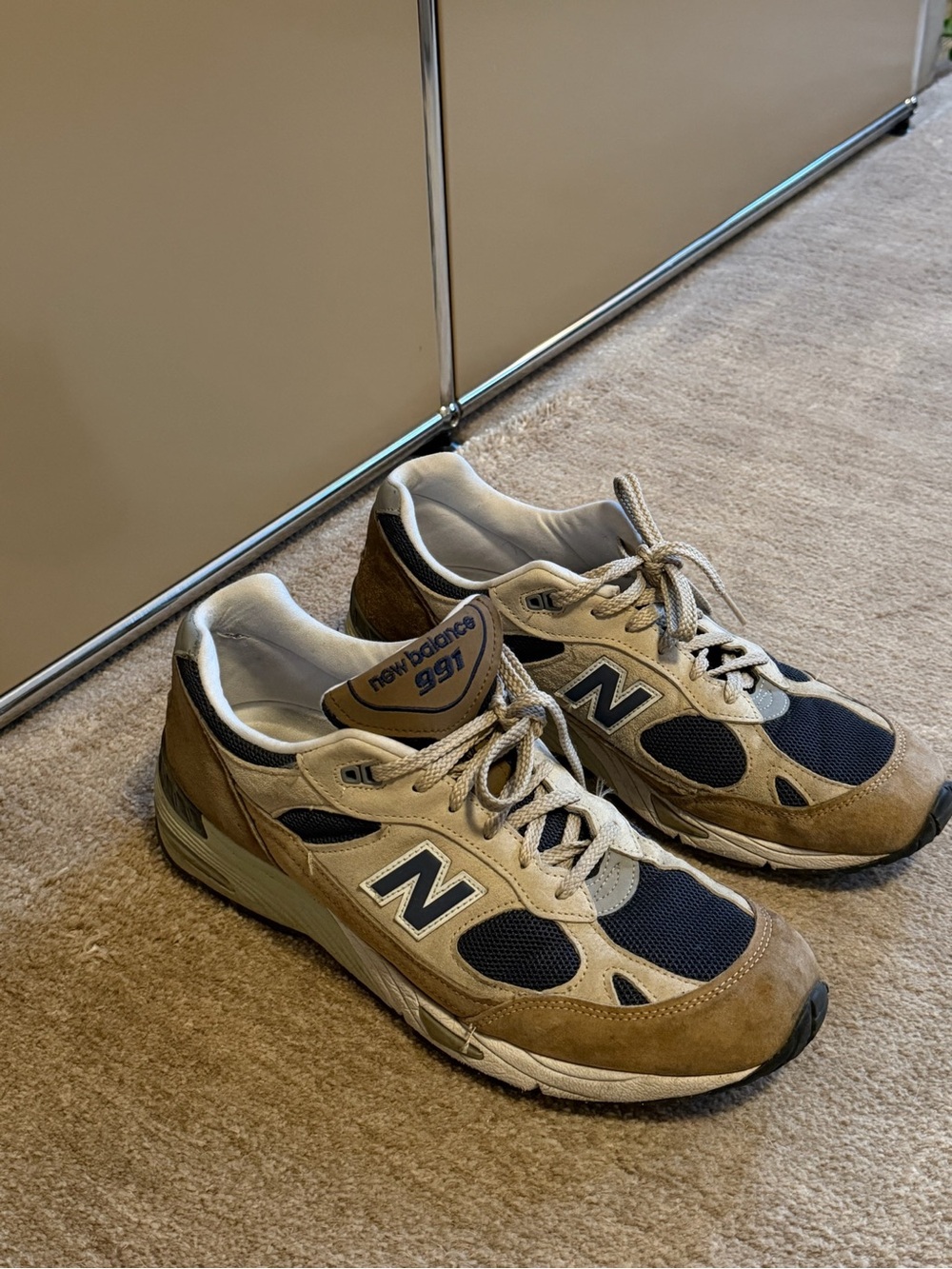 New Balance 991 Men's Suede & Mesh Sneakers in Tan and Black